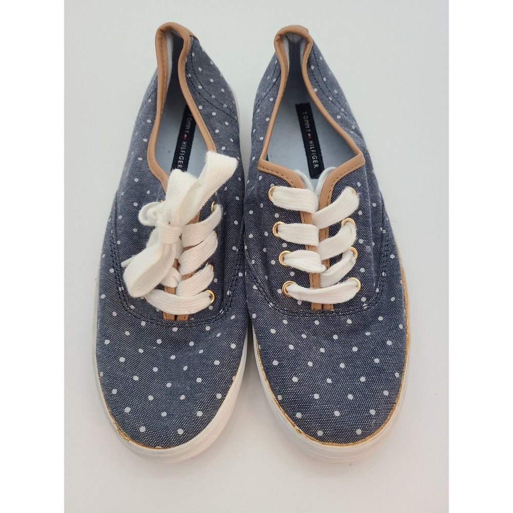 Tommy Hilfiger Tennis Shoes in a Blue Polka Dot Canvas Design. Size 9M